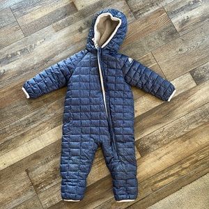 Snow suit